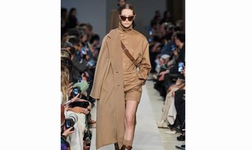 Max Mara 2023 秋冬系列重译驼色至上 THE CAMELOCRACY